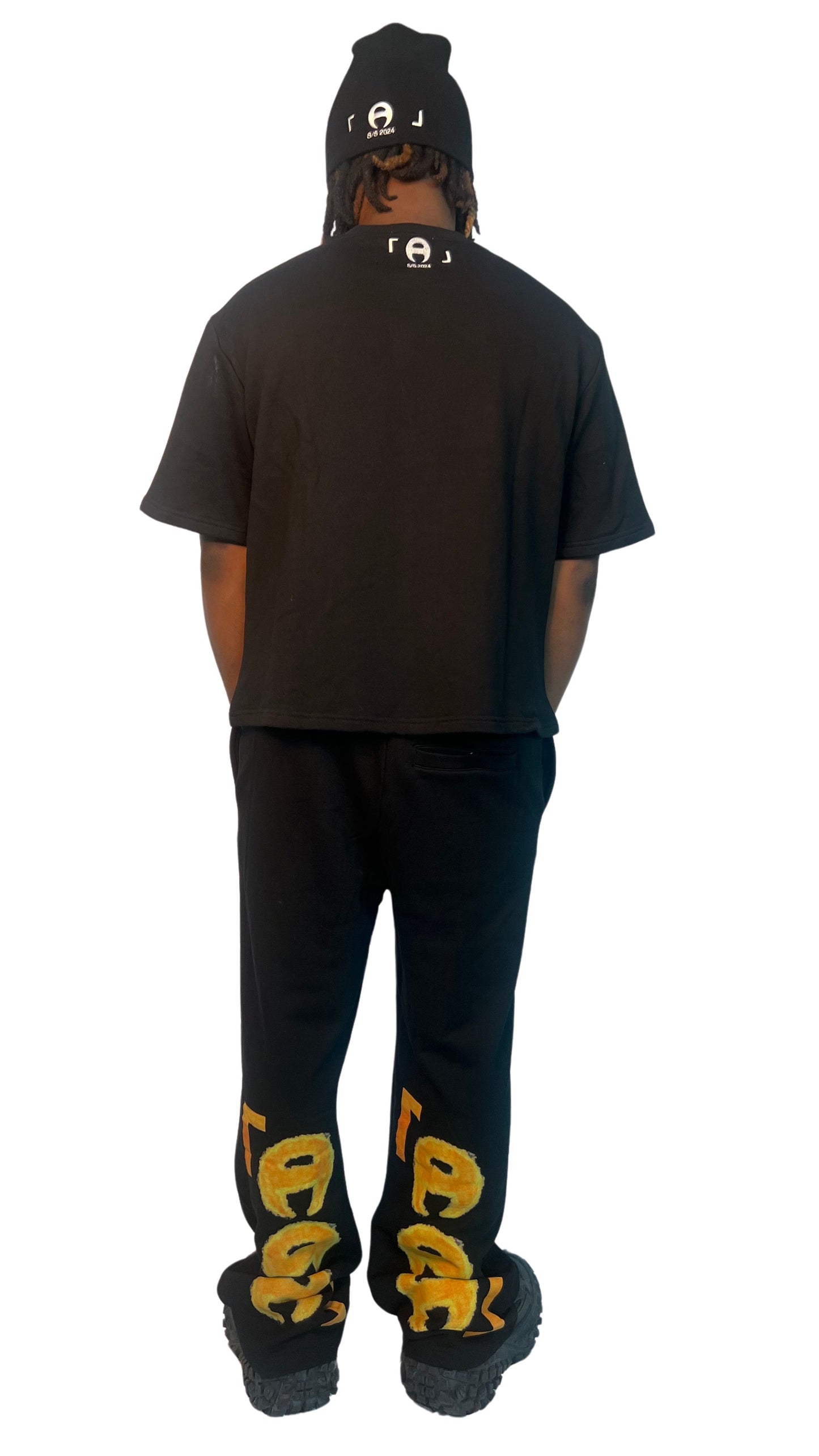 Black Tee + Sweatpants Bundle